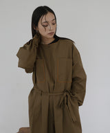 パイピングジャンプスーツ