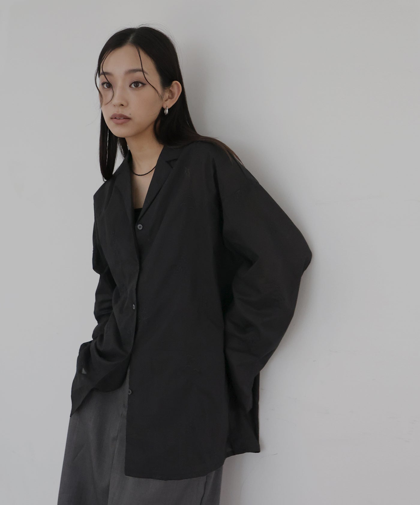 hellam フラワーエンブロイダリーベロアシャツ フラワーエンブロイダリーベロアシャツ】 【フラワーエンブロイダリー