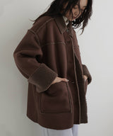 ムートンボアリバーシブルコート