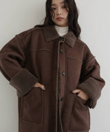 ムートンボアリバーシブルコート