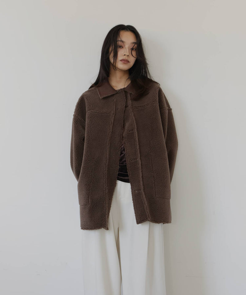 ムートンボアリバーシブルコート