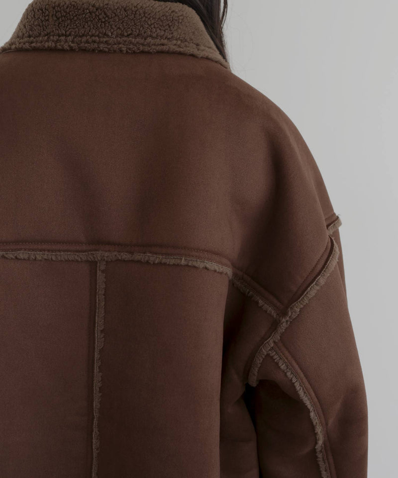 ムートンボアリバーシブルコート