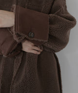 ムートンボアリバーシブルコート