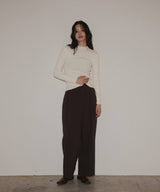 モックネックシェルボタンリブニット