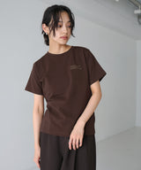 配色刺繍ロゴTシャツ