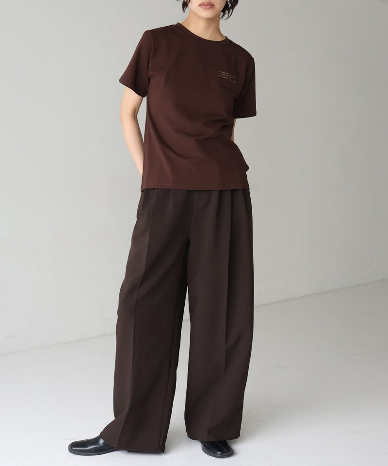 配色刺繍ロゴTシャツ