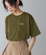 配色刺繍ロゴTシャツ
