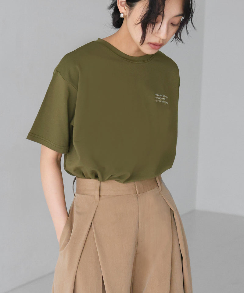 配色刺繍ロゴTシャツ
