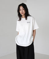 配色刺繍ロゴTシャツ