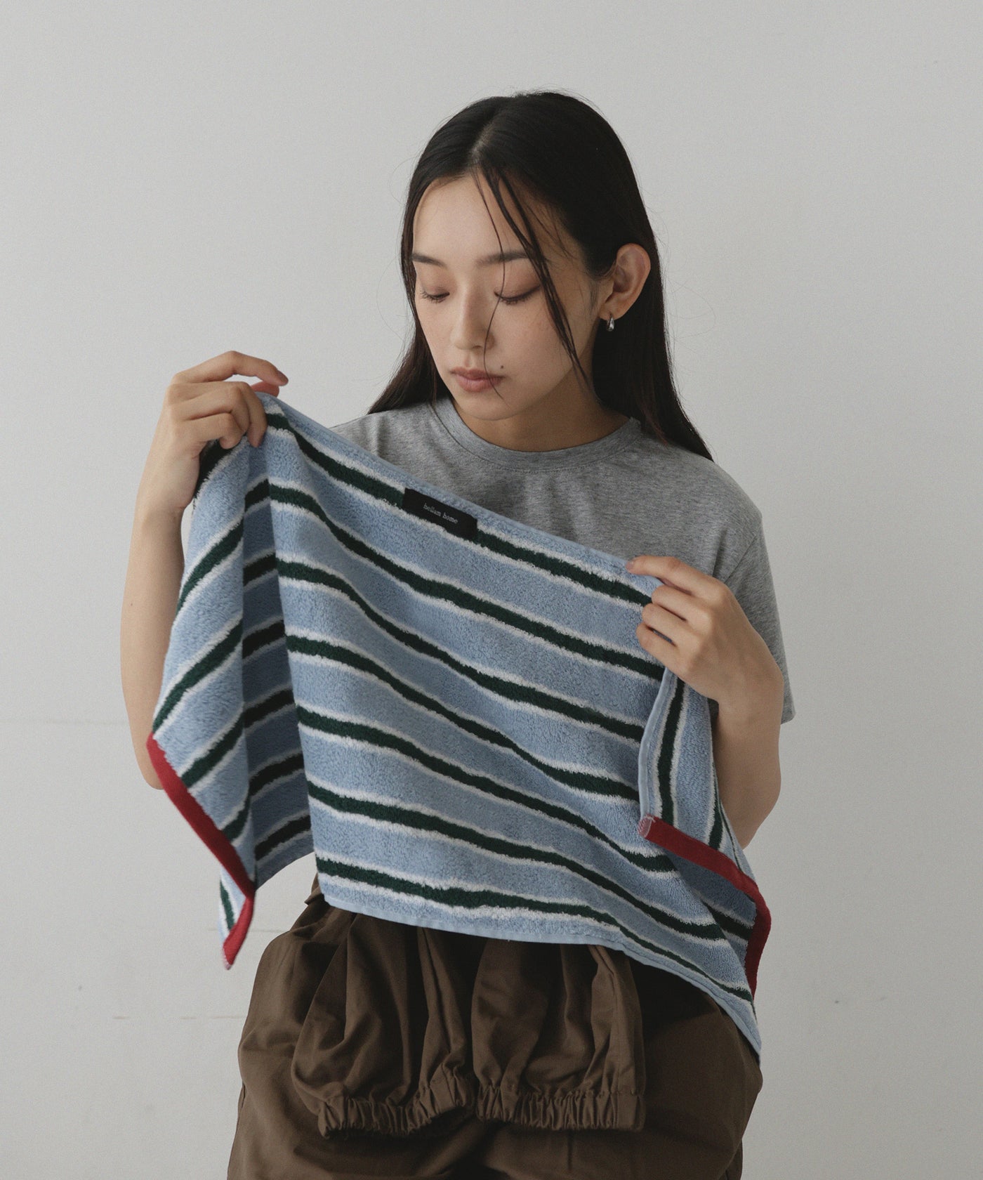 7月上旬予約商品】マルチカラー配色ストライプタオル – hellam
