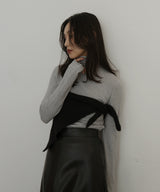 トライアングルニットスカーフ