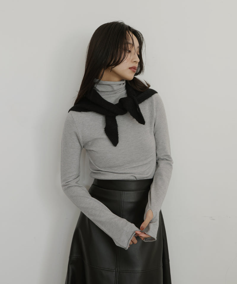 トライアングルニットスカーフ