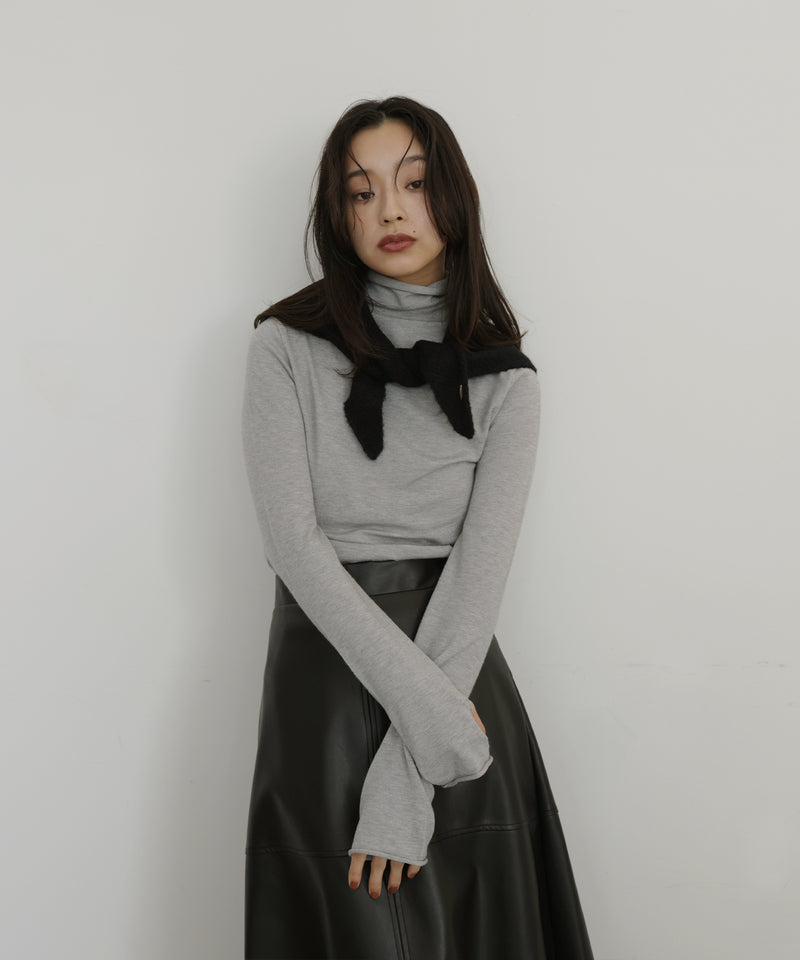 トライアングルニットスカーフ