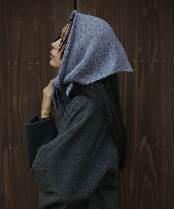 トライアングルニットスカーフ