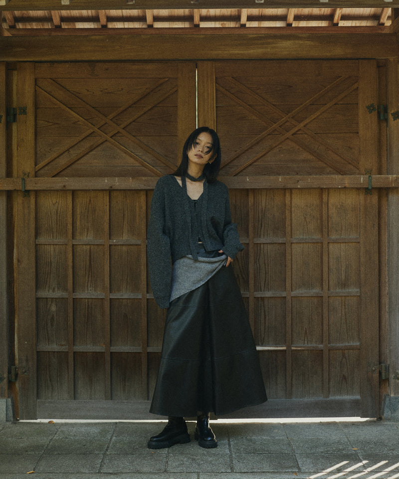 トライアングルニットスカーフ