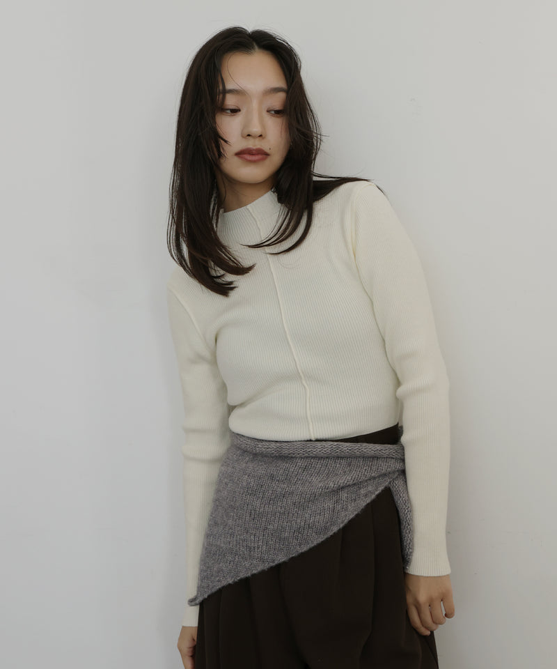 トライアングルニットスカーフ