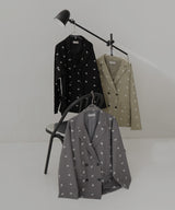 フラワー刺繍テーラードジャケット